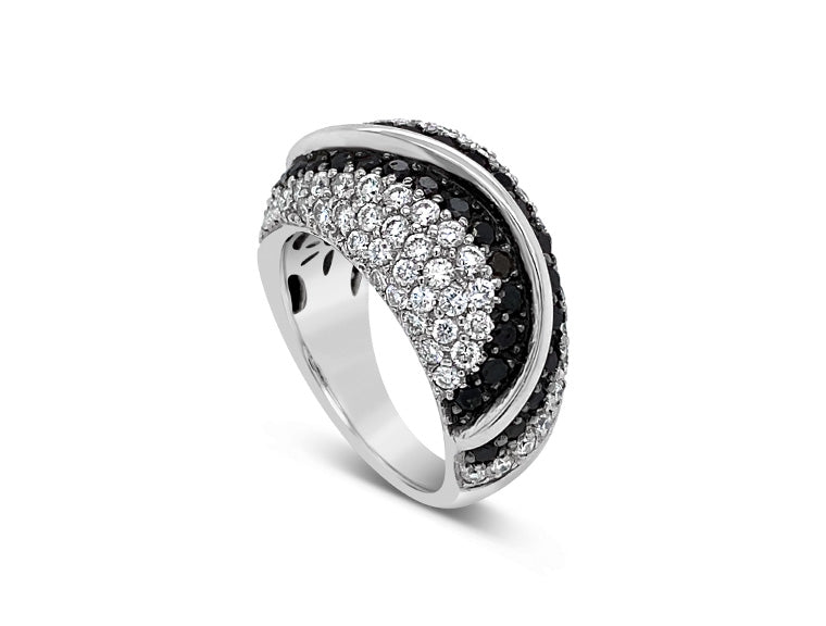 (REF 1435) 1.17ct White 0.80ct Black Diamond Pave Ring (18ct White Gold)