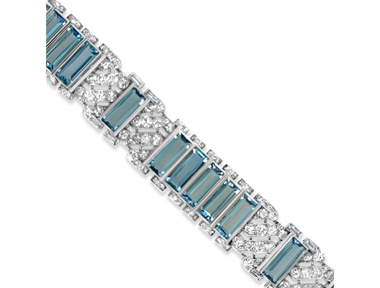 (Ref 1812) 5.50cts Aquamarine 1.80ct Diamond Bracelet (18ct White Gold)