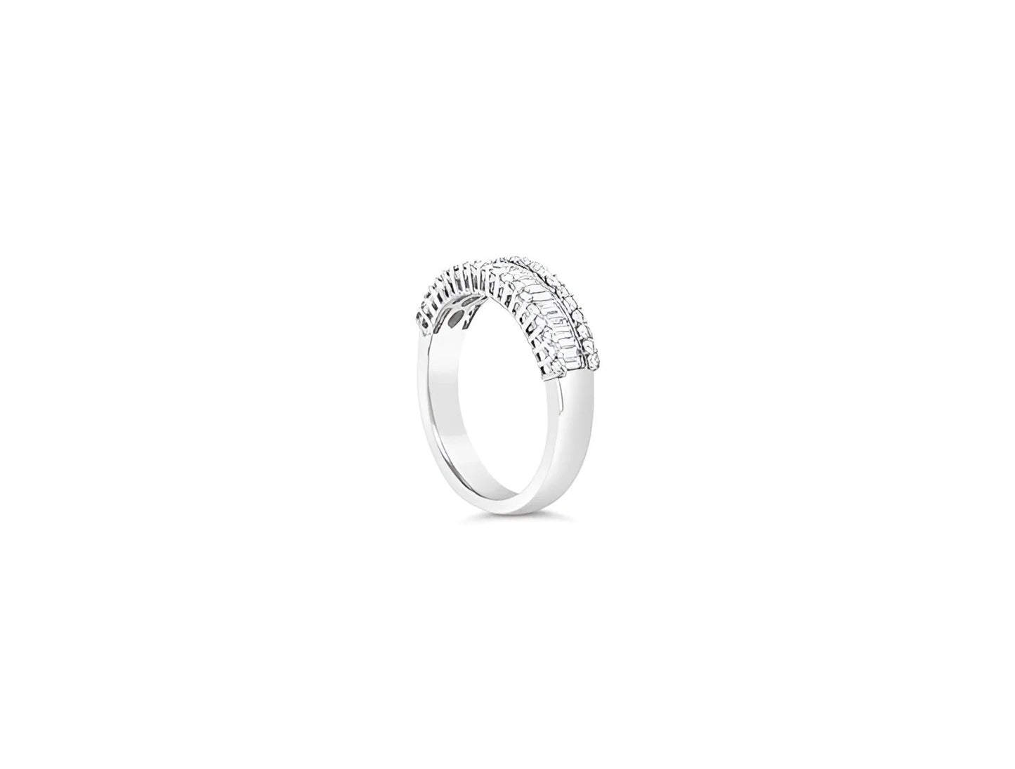 (Ref 1855) 0.33ct Baguette Diamond Ring Brill 0.31ct (18ct White Gold)