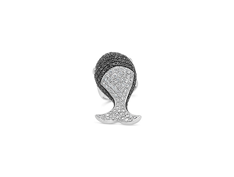 (Ref 1919) 7cts Black/White Diamonds Whale Dress Ring (18ct White Gold)