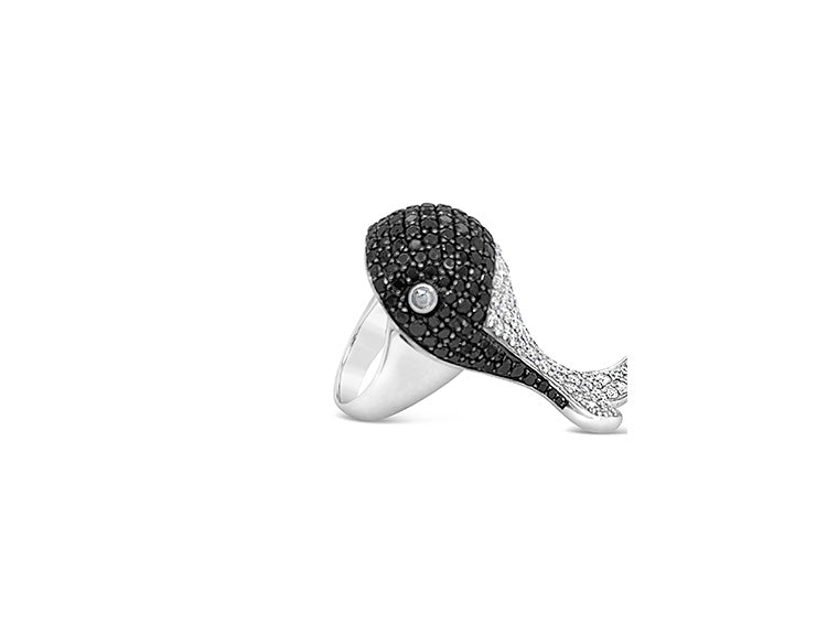 (Ref 1919) 7cts Black/White Diamonds Whale Dress Ring (18ct White Gold)
