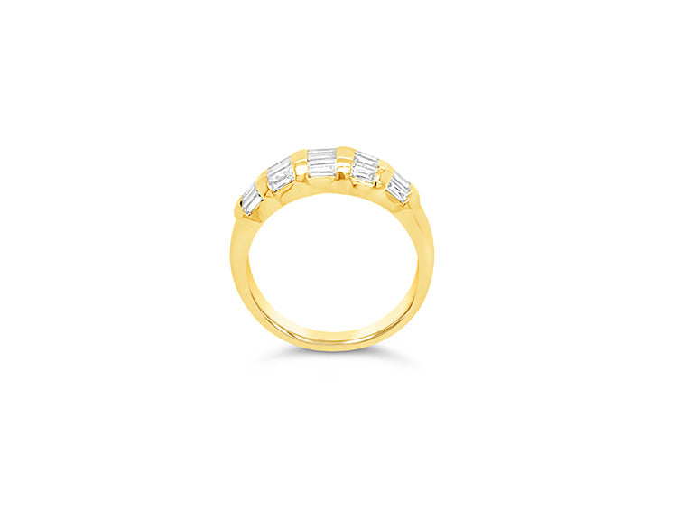 (REF 1933) 1ct Baguette and Diamond Ring (18ct yellow gold)