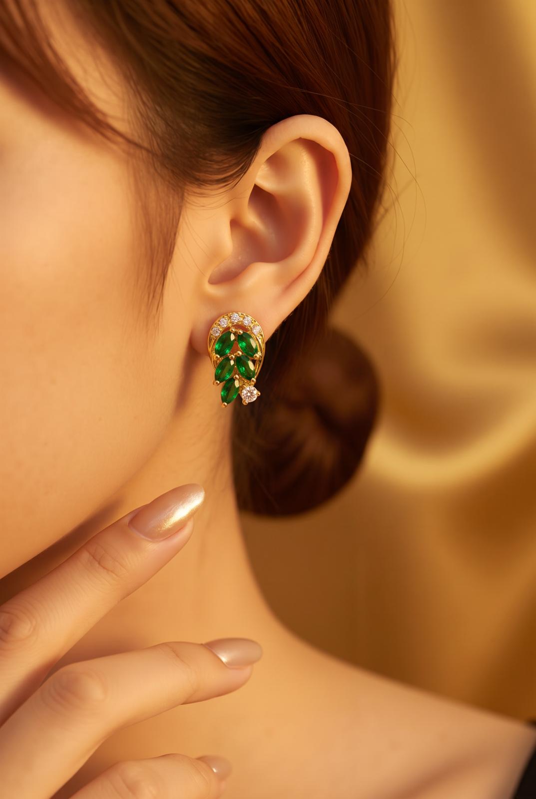 Emerald and Diamonds Earring - 18ct Yellow Gold