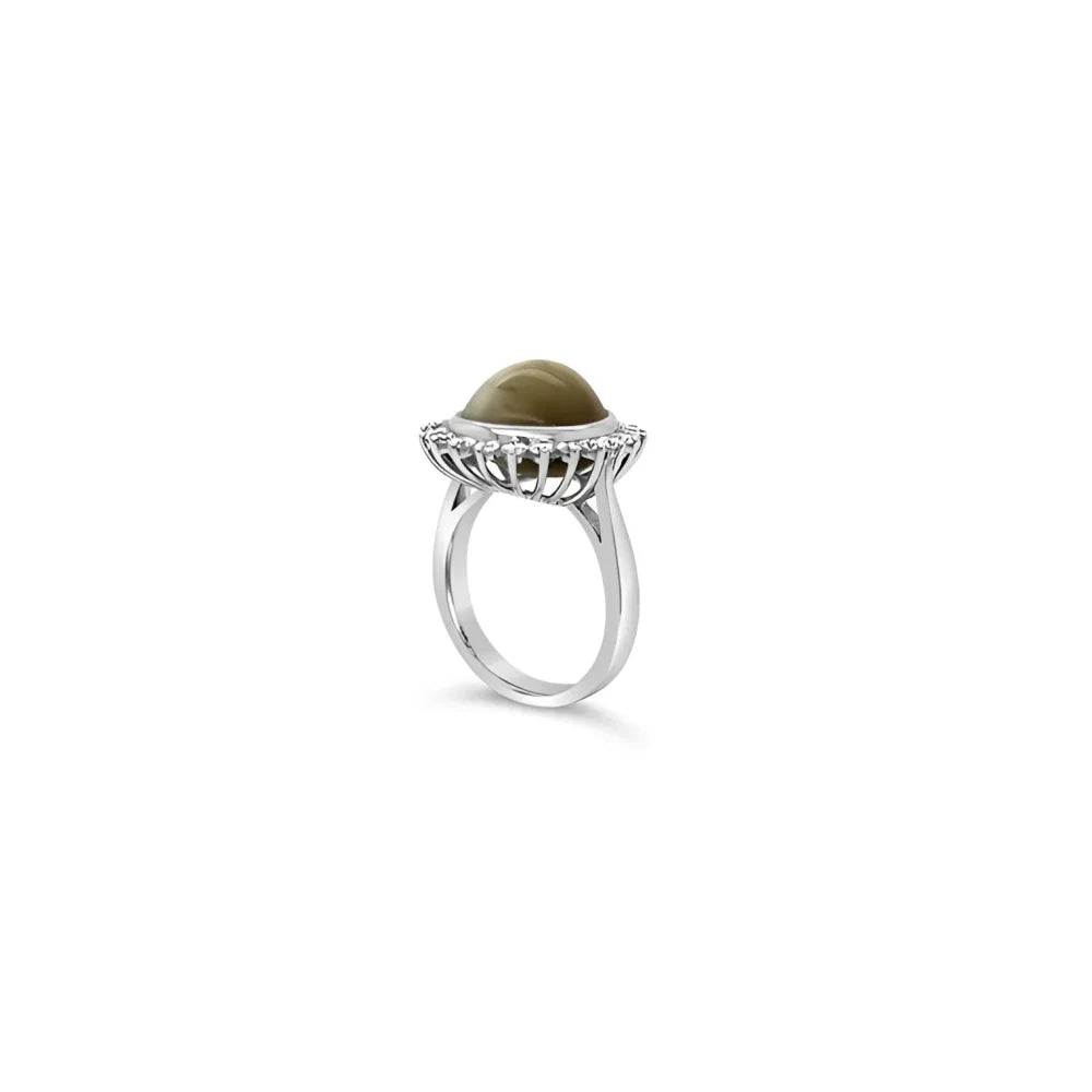 (REF 1616) 0.85ct Diamond 8.38ct Tiger Eye Dress Ring (18ct White gold)
