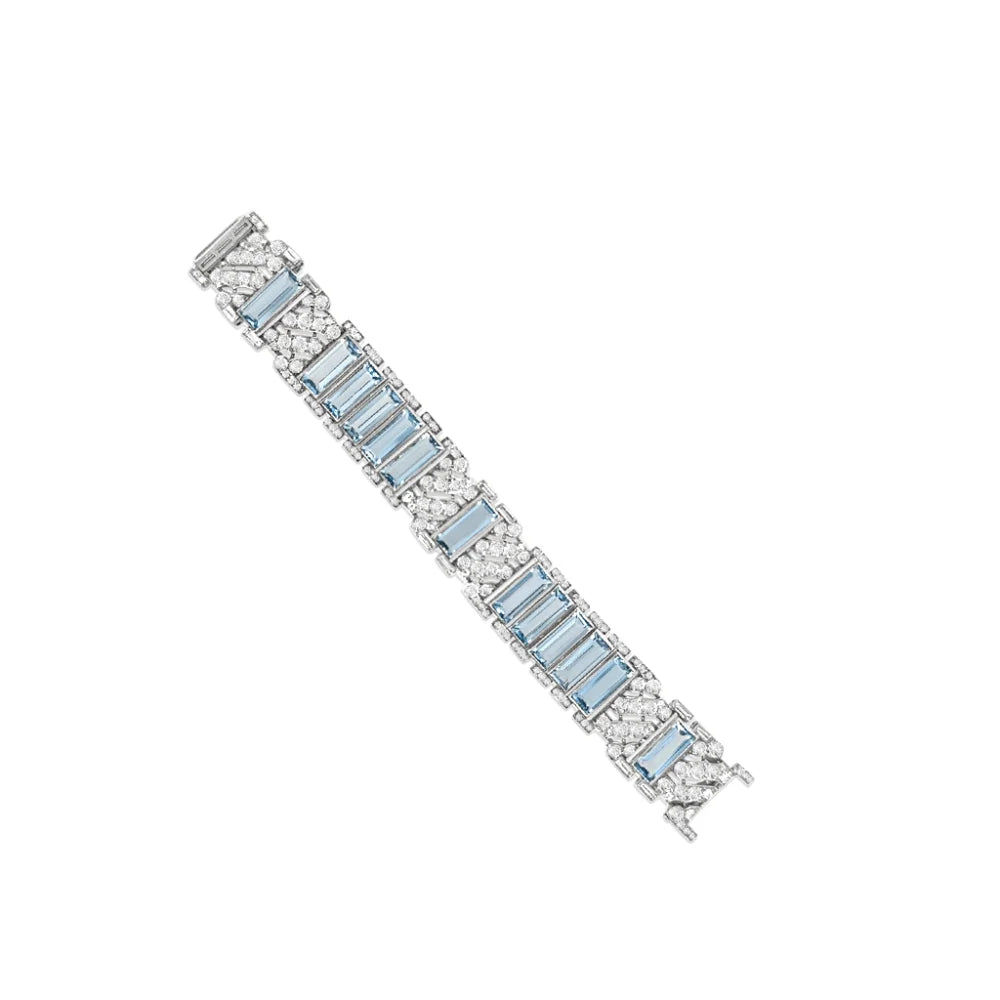 (Ref 1812) 5.50cts Aquamarine 1.80ct Diamond Bracelet (18ct White Gold)