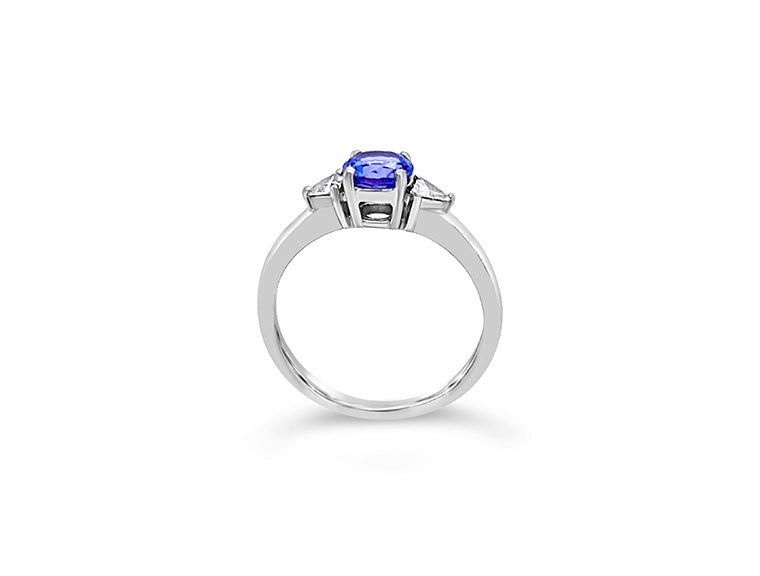(REF 1189) 0.91ct DIAMOND 0.75ct TRILOGY 0.16ct TANZANITE RING (18CT WHITE GOLD)