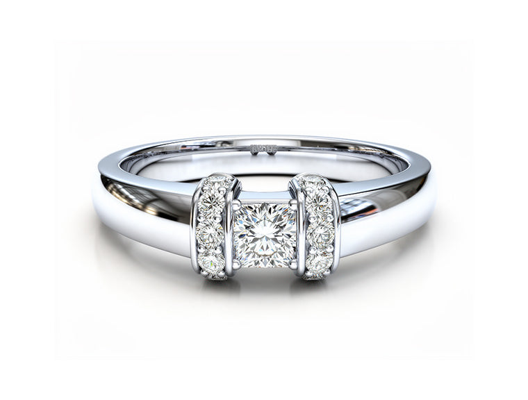 0.30ct Princess Cut Diamond Solitaire Ring – Platinum