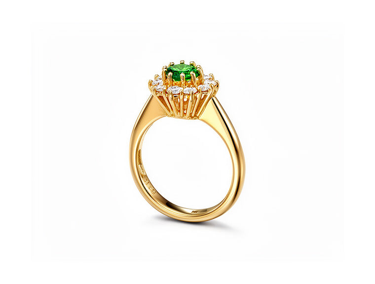 0.97ct Emerald & Diamond Cluster Ring – 18ct Yellow Gold