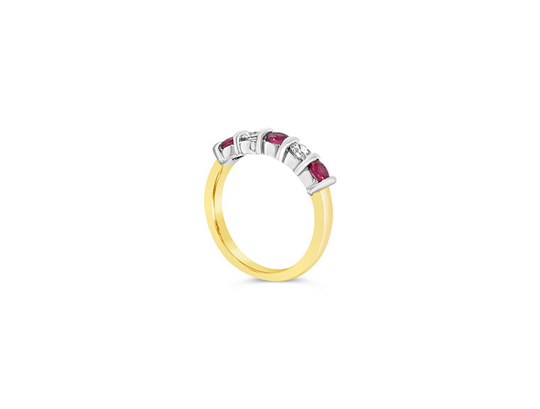 (Ref 1797) 0.25ct Diamond 0.30 Ruby Ring (18ct Yellow Gold)