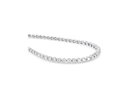 (Ref 1848) 2.09cts Diamond Tennis Bracelet (18ct White Gold)