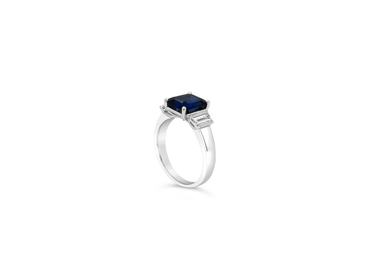 (Ref 1867) 3.40ct Sapphire 0.42ct Baguette Diamond Ring (18ct White Gold)