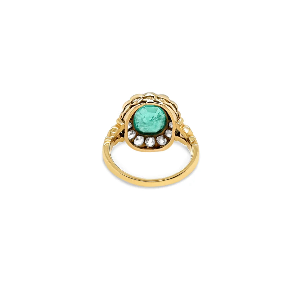 (1947) 2.17ct Emerald and 0.85ct Diamond Cluster Ring (18ct Yellow Gold) Antique