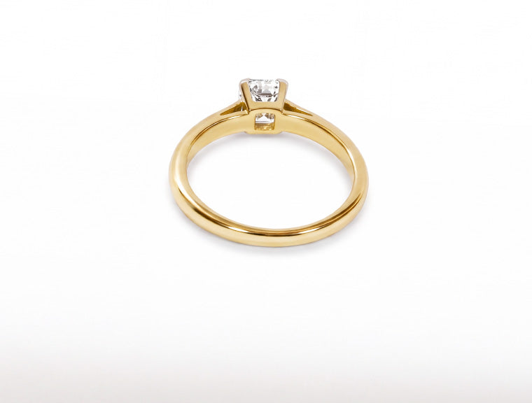 0.25ct Diamond Princess Solitaire Ring - 18ct Yellow Gold