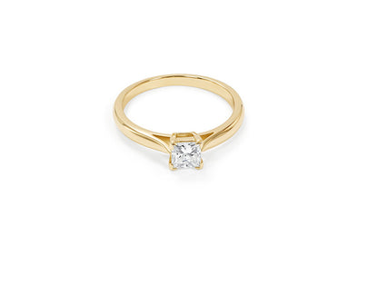 0.25ct Princess Cut Solitaire Diamond Ring – 18ct Yellow Gold