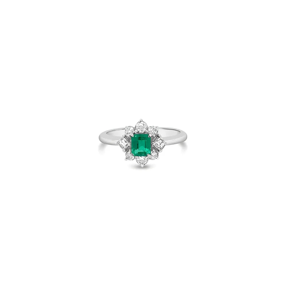 (Ref 1763) 0.36ct Emerald Cut 0.35 Diamond Ring (Platinum)