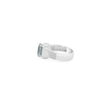 (Ref 1824) Aquamarine and Diamond Ring (18ct White Gold)
